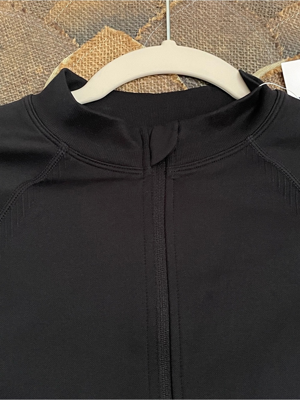 JoyLab Black Zip-Up Active Cropped Top NWT - Picture 3 of 5